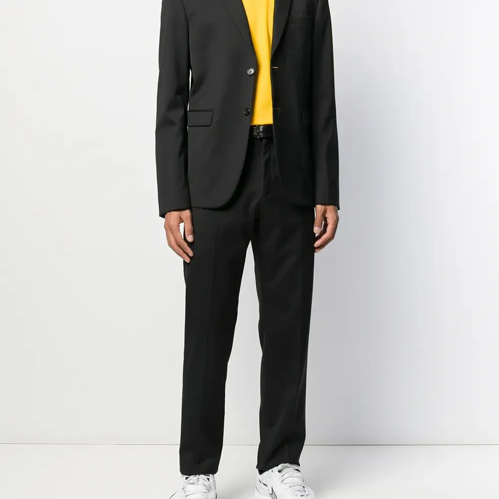 Футболка с логотипом