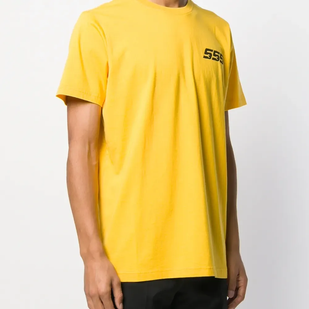 Футболка с логотипом