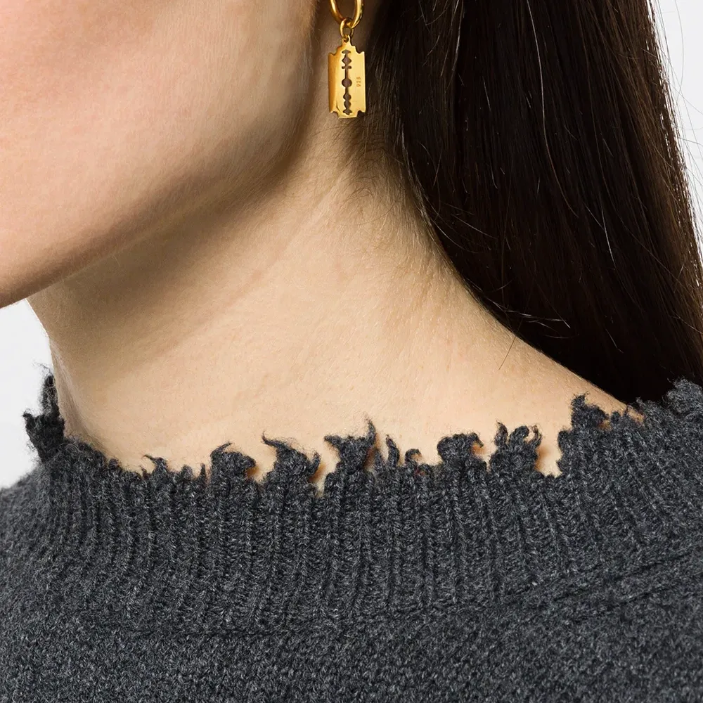 Серьги-кольца с подвесками в виде лезвия