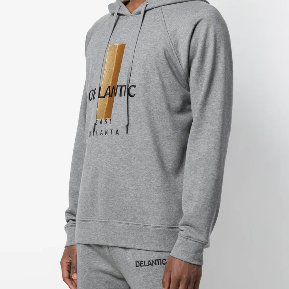 Худи с логотипом