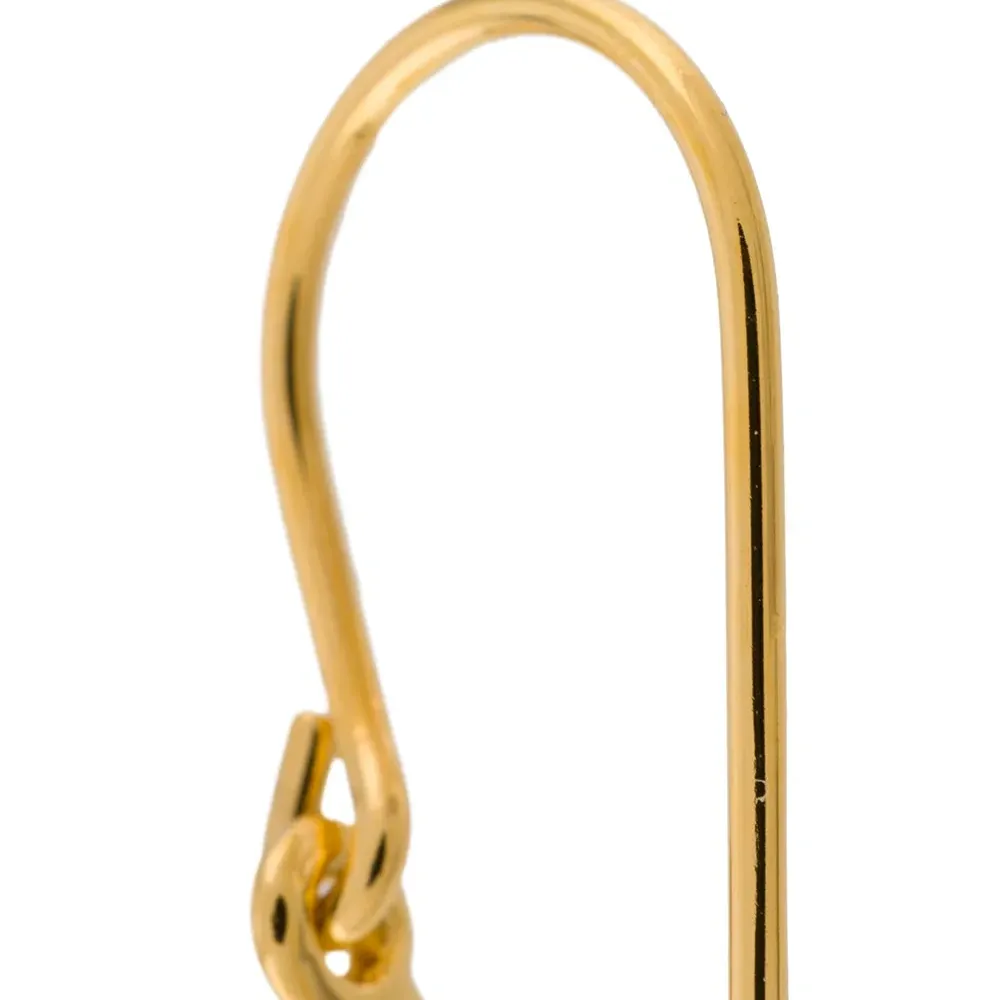 Серьга с подвеской в виде черепахи