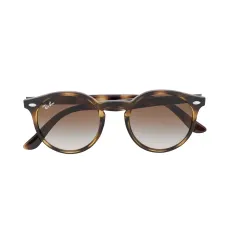 Солнцезащитные очки в круглой оправе