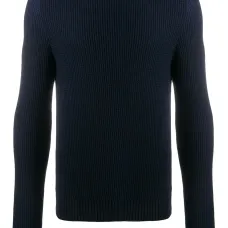 Свитер с круглым вырезом