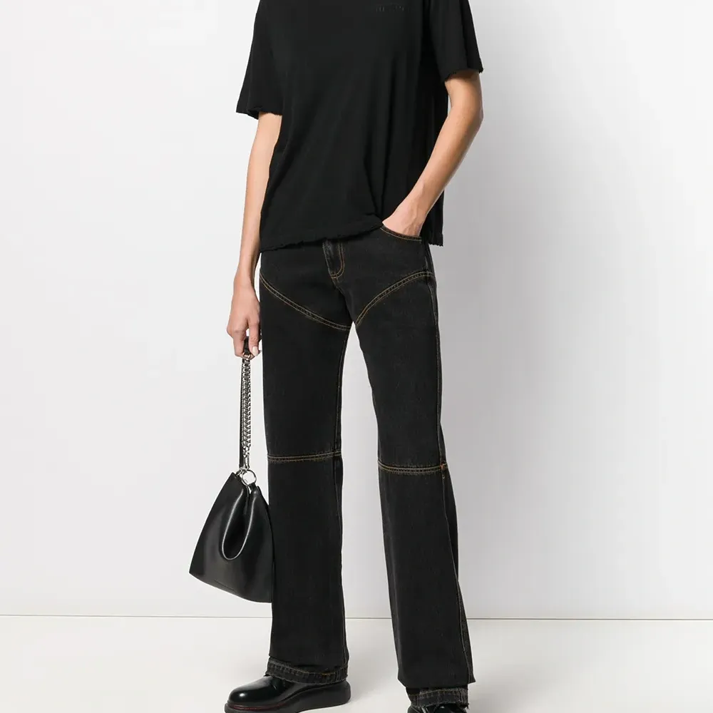 Однотонная футболка