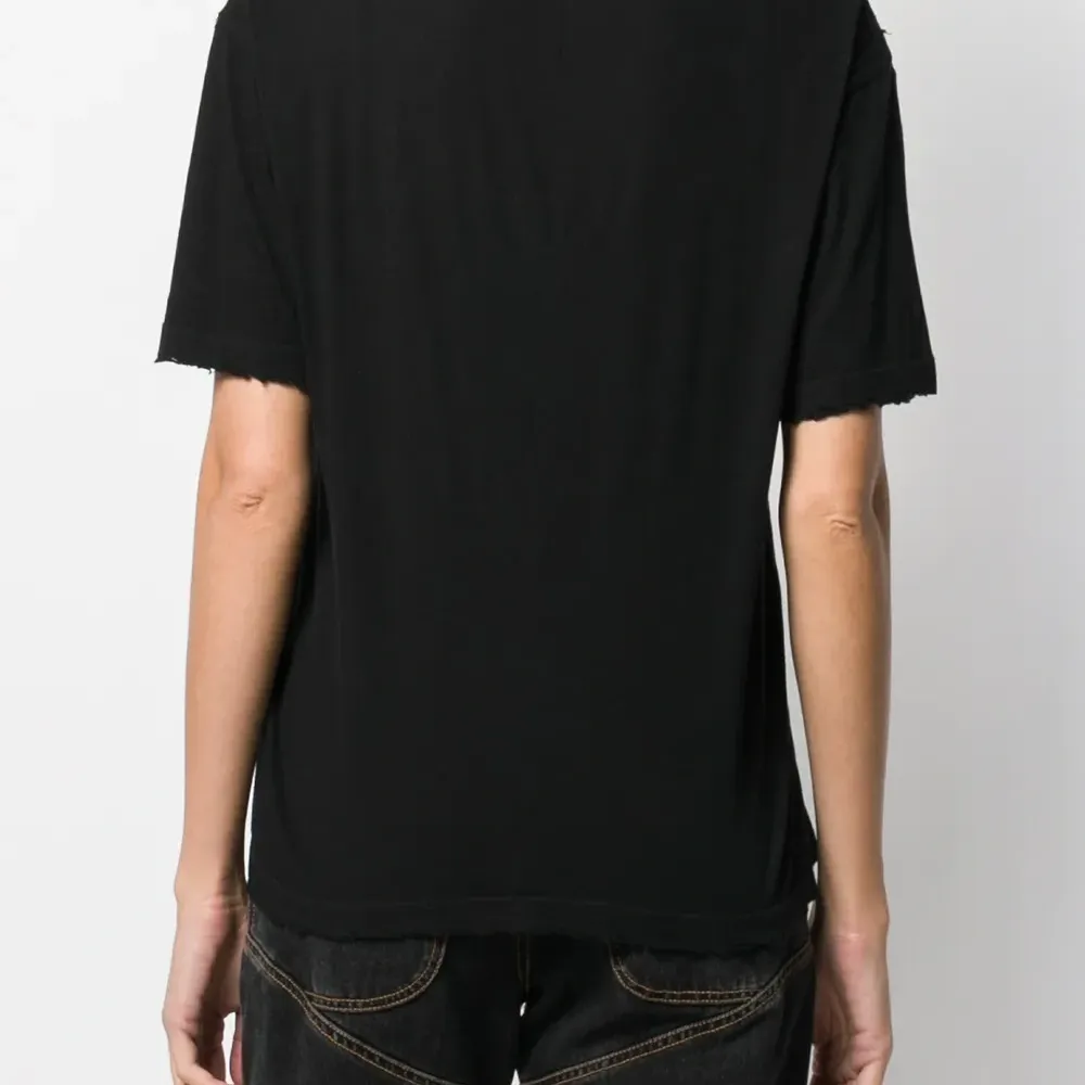 Однотонная футболка