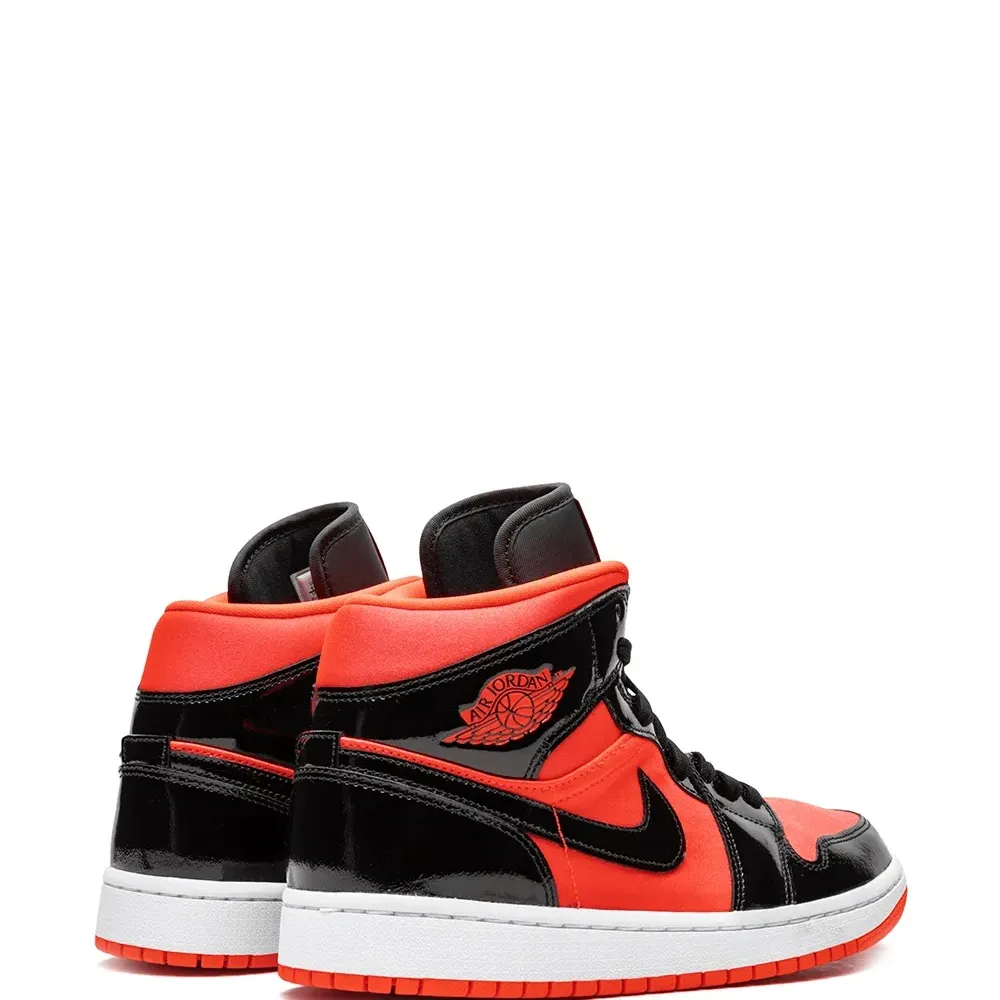 Кроссовки Air Jordan 1 Mid