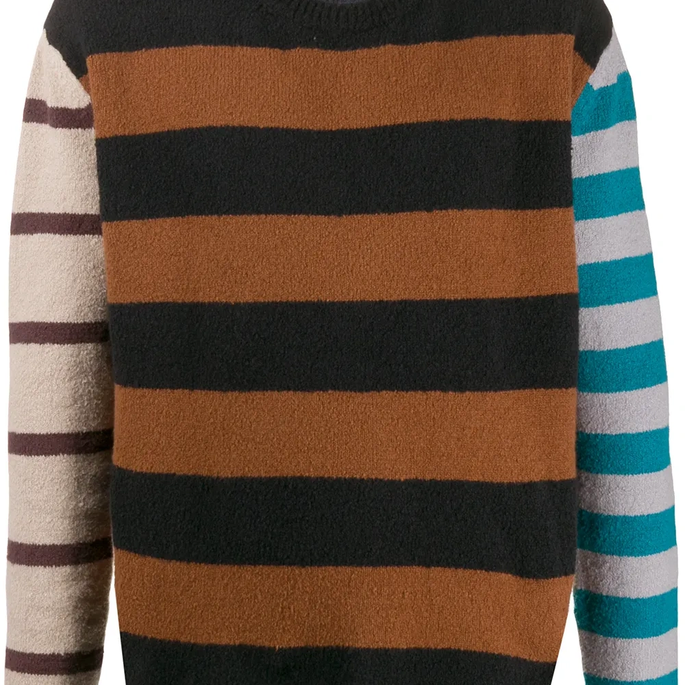 Джемпер в контрастную полоску