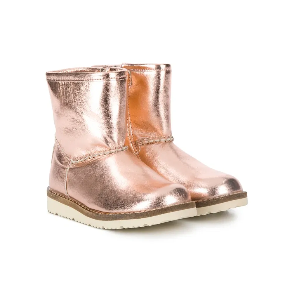 Сапоги с эффектом металлик