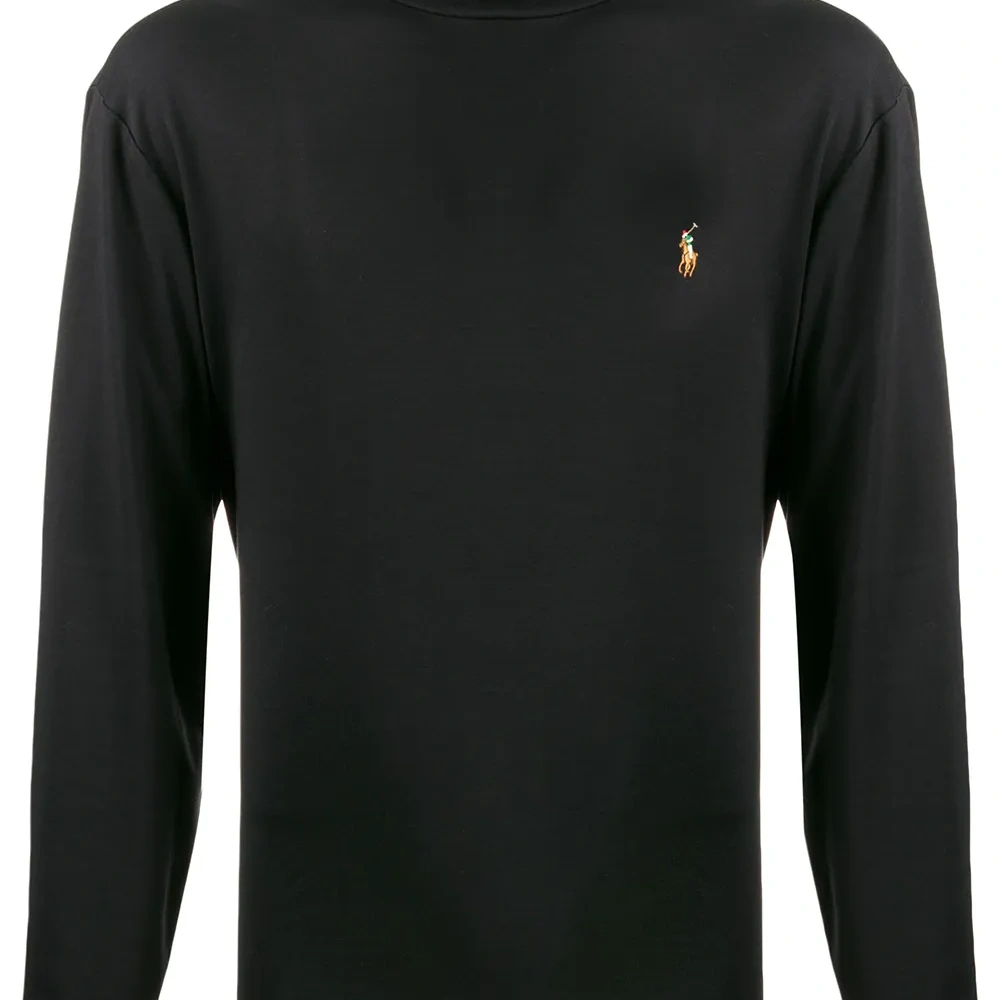 Топ с высоким воротником и длинными рукавами