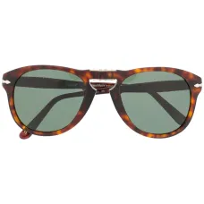 Солнцезащитные очки черепаховой расцветки