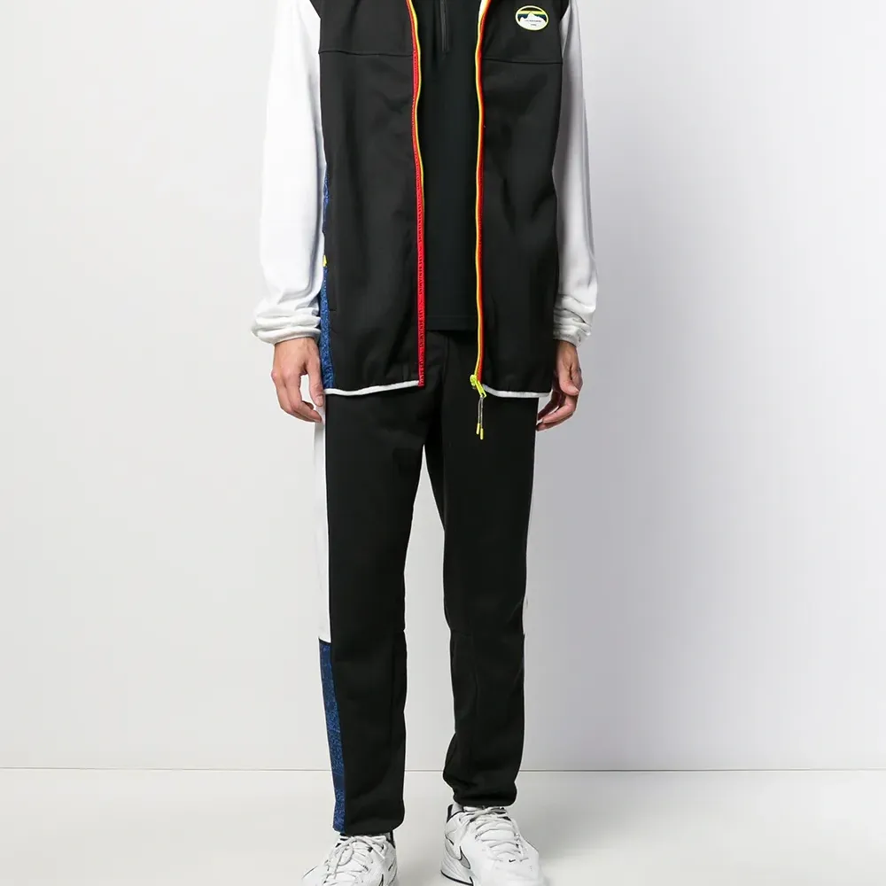 Спортивные брюки прямого кроя