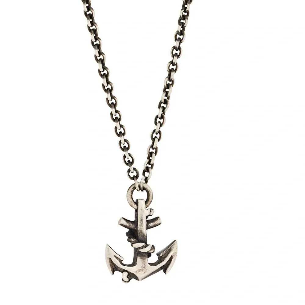 Колье с подвеской