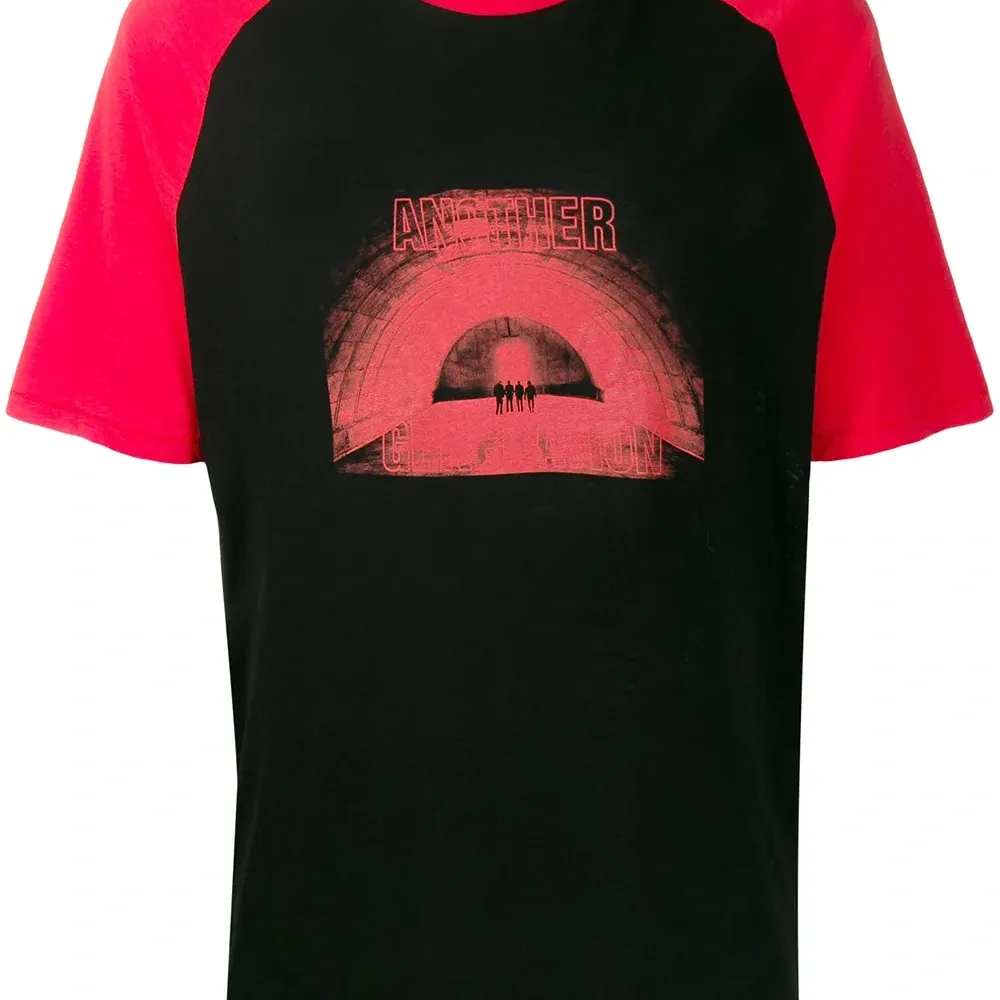 Футболка с принтом