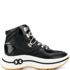 Высокие кроссовки на шнуровке