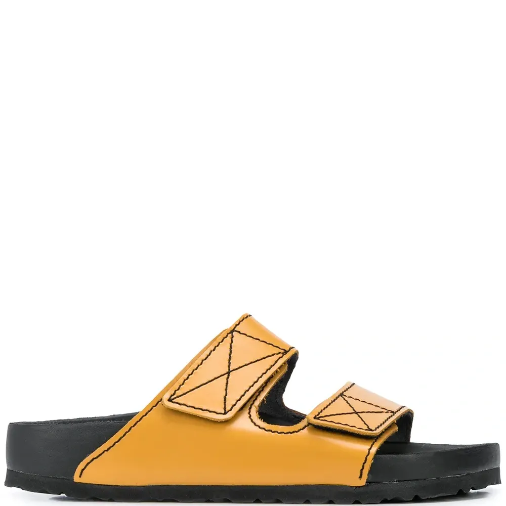 Шлепанцы Arizona Narrow из коллаборации с Birkenstock