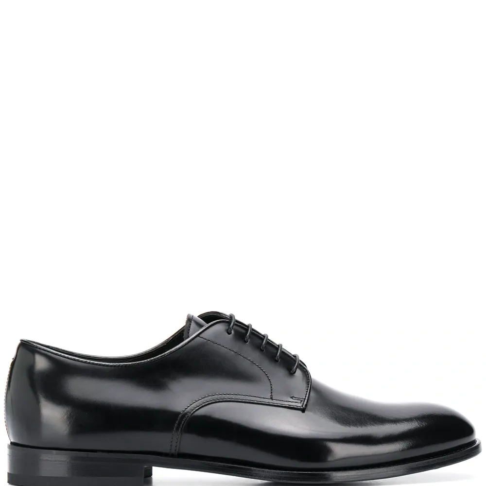 Дерби на шнуровке