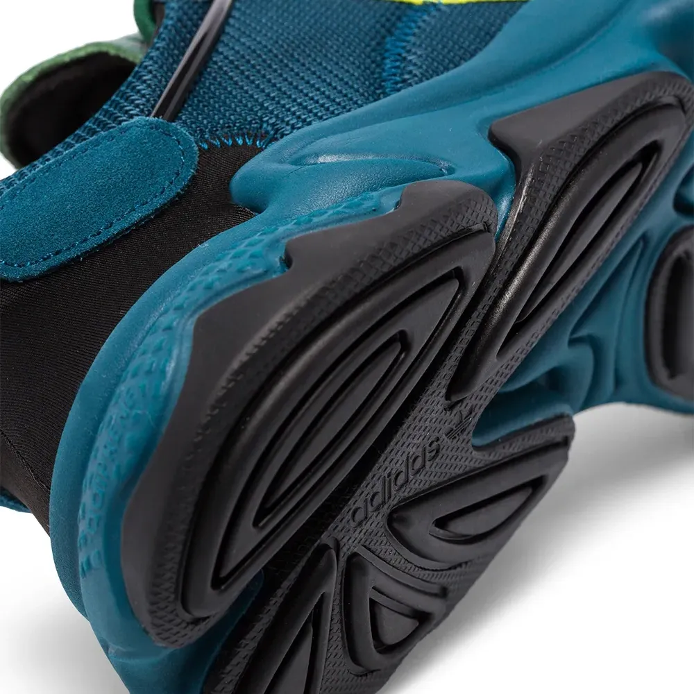 Кроссовки Ozweego из коллаборации с Pusha T