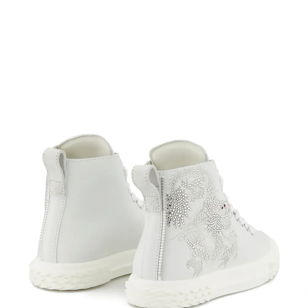 Высокие кроссовки с кристаллами