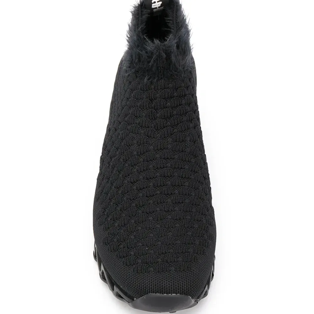 Кроссовки Willhelm Himalayan из коллаборации с Bernhard