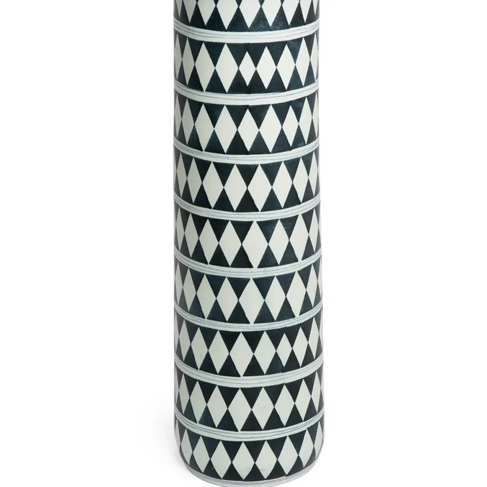 Ваза с геометричным узором (43 см)