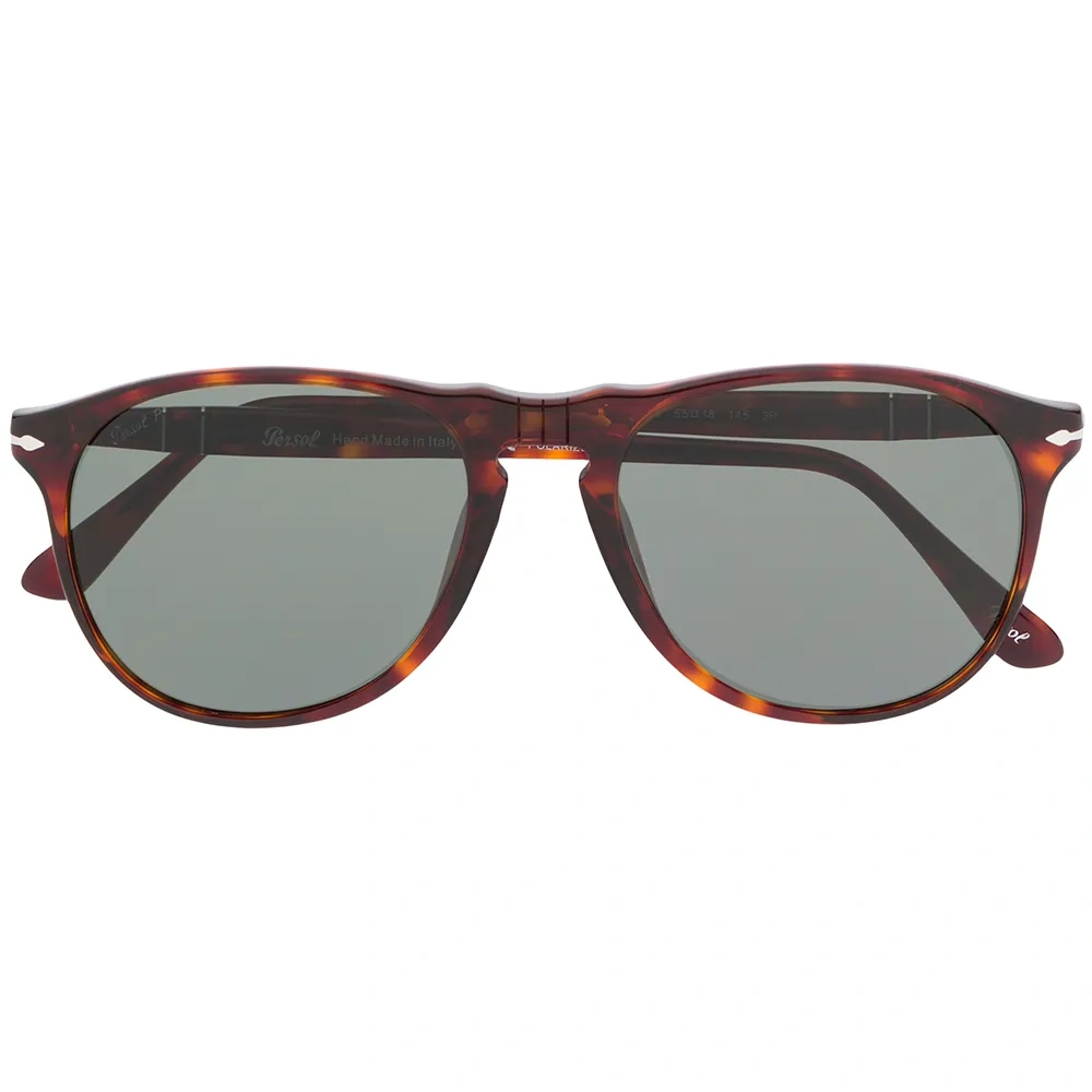 Солнцезащитные очки в геометричной оправе