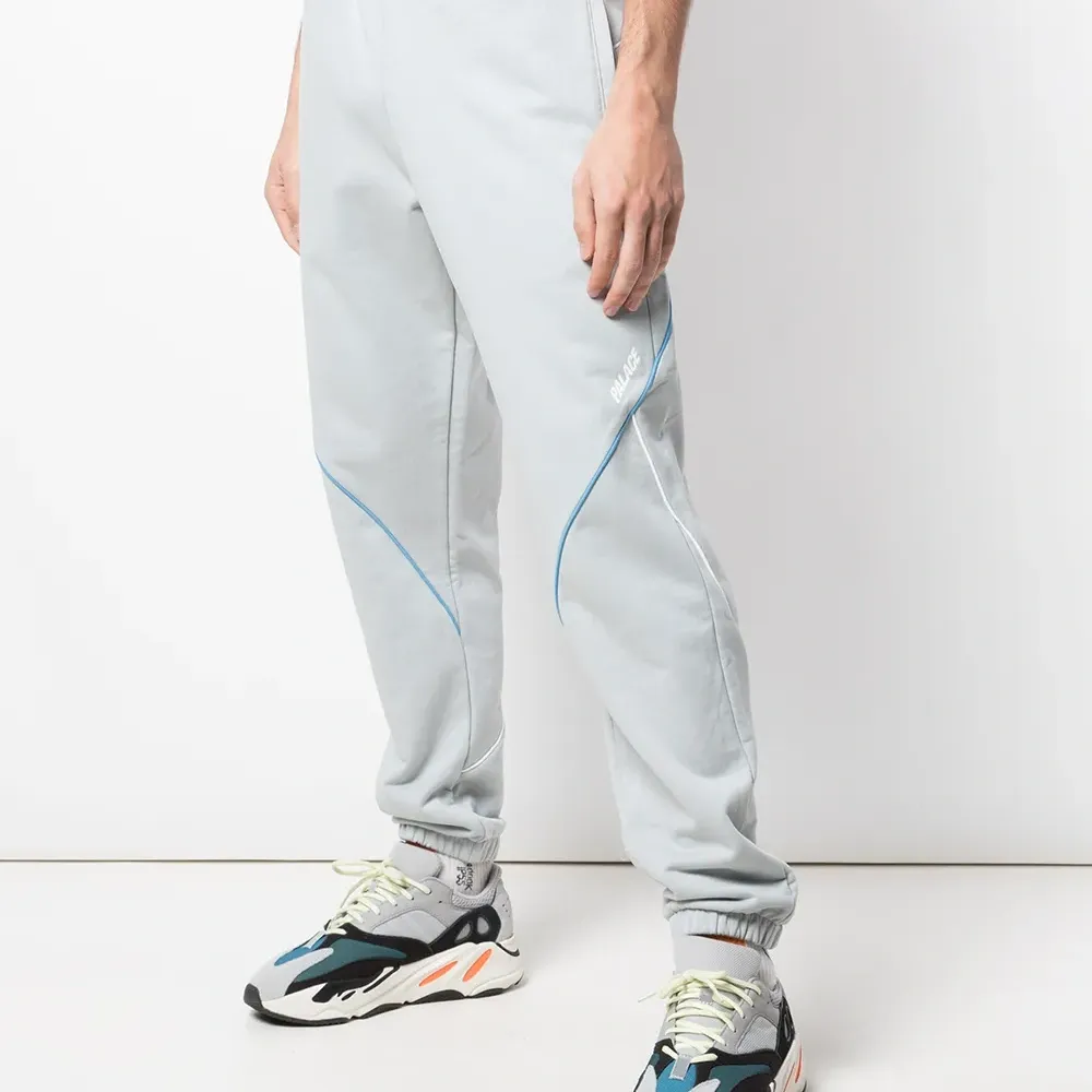 Спортивные брюки