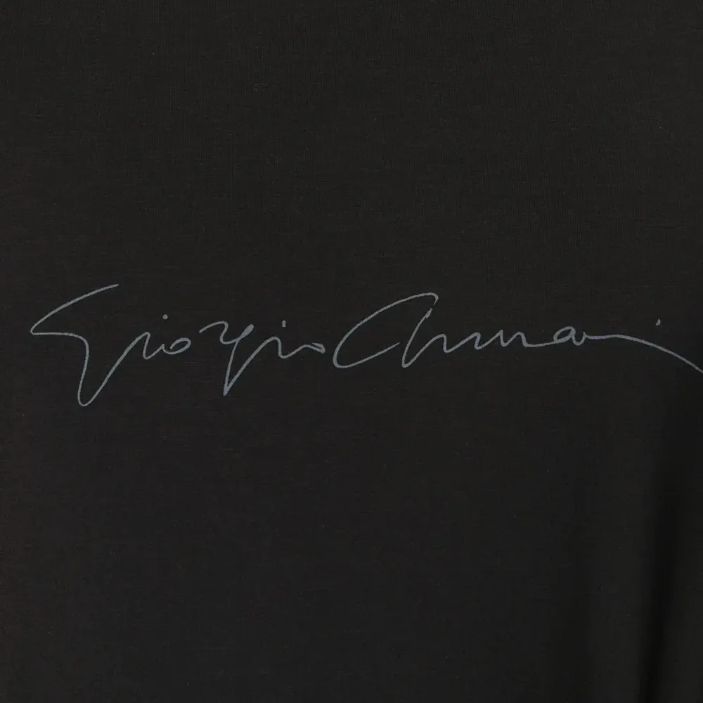 Футболка с логотипом