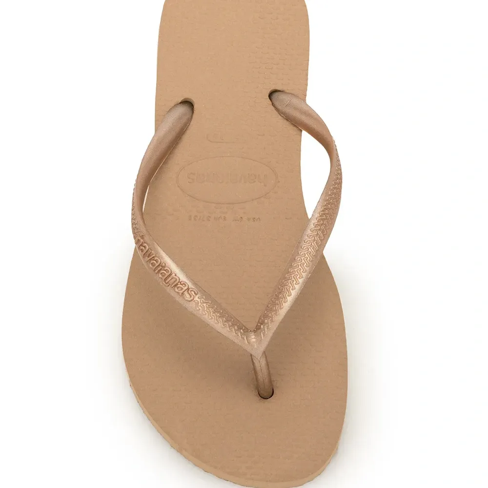 Фактурные шлепанцы Slim