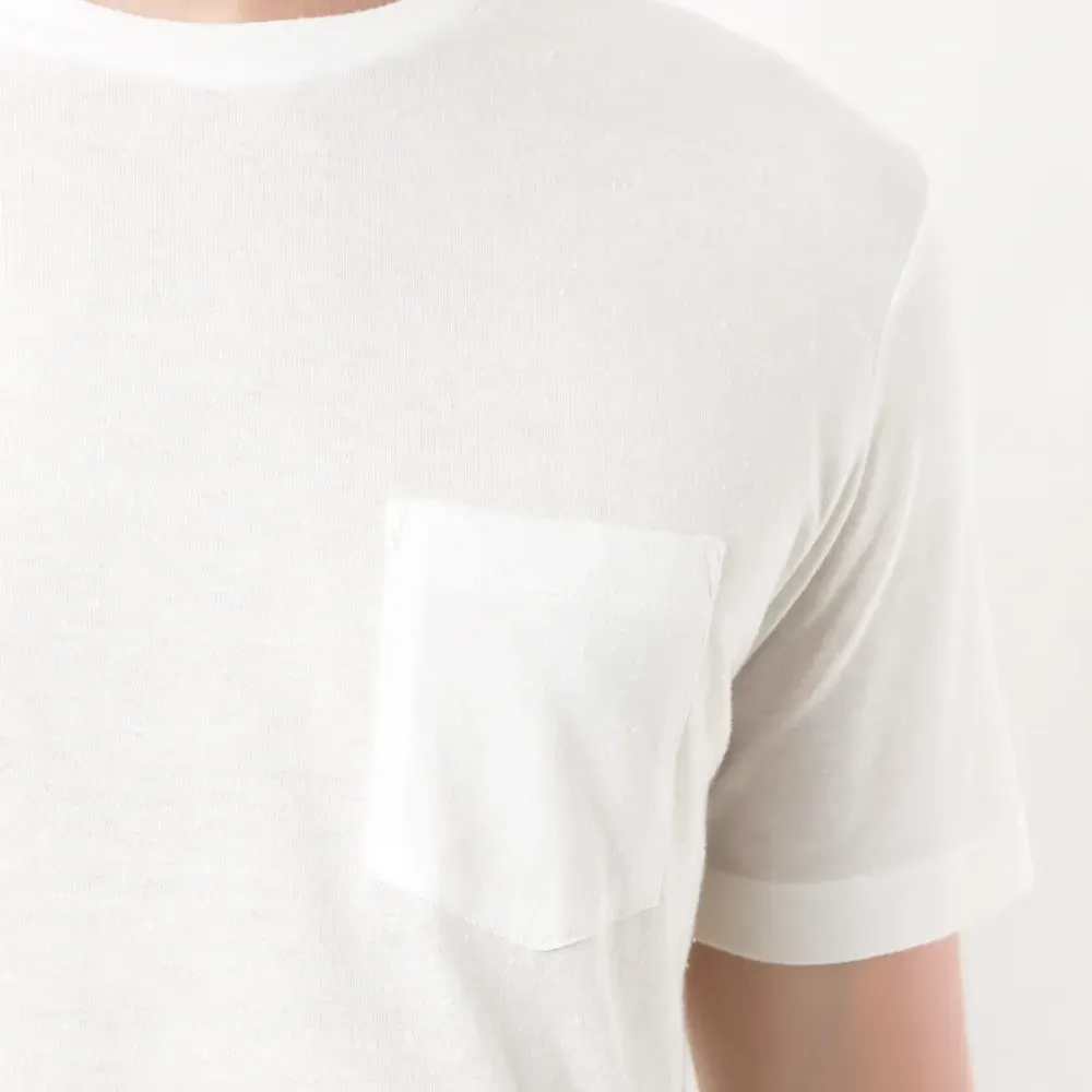 Футболка с карманом