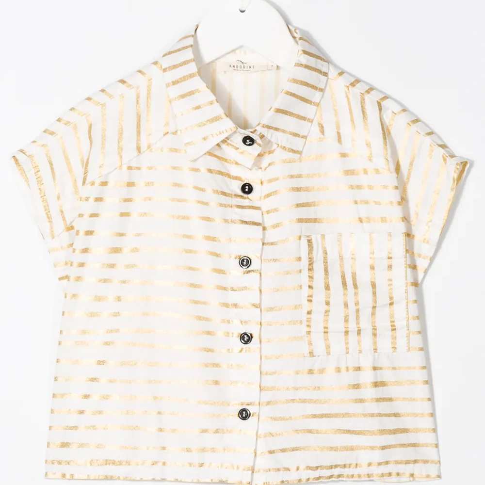 укороченная рубашка в полоску