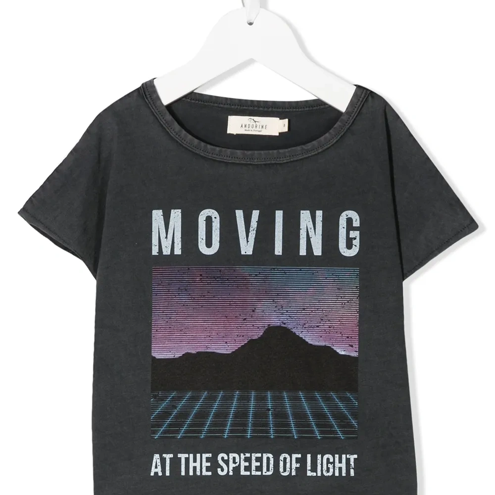 футболка с графичным принтом