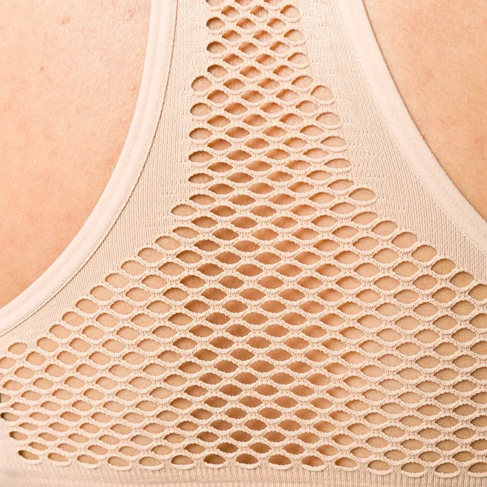 укороченный топ с сетчатыми вставками