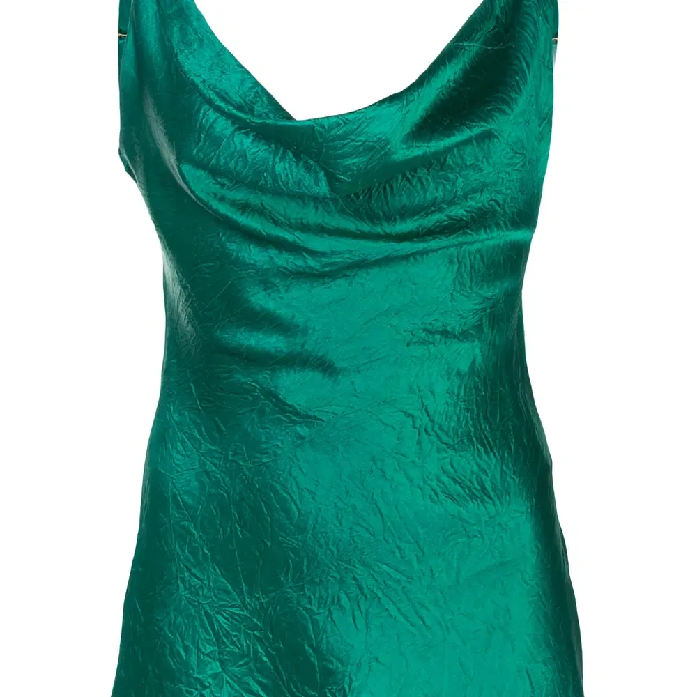 Топ Amira на бретелях с жатым эффектом