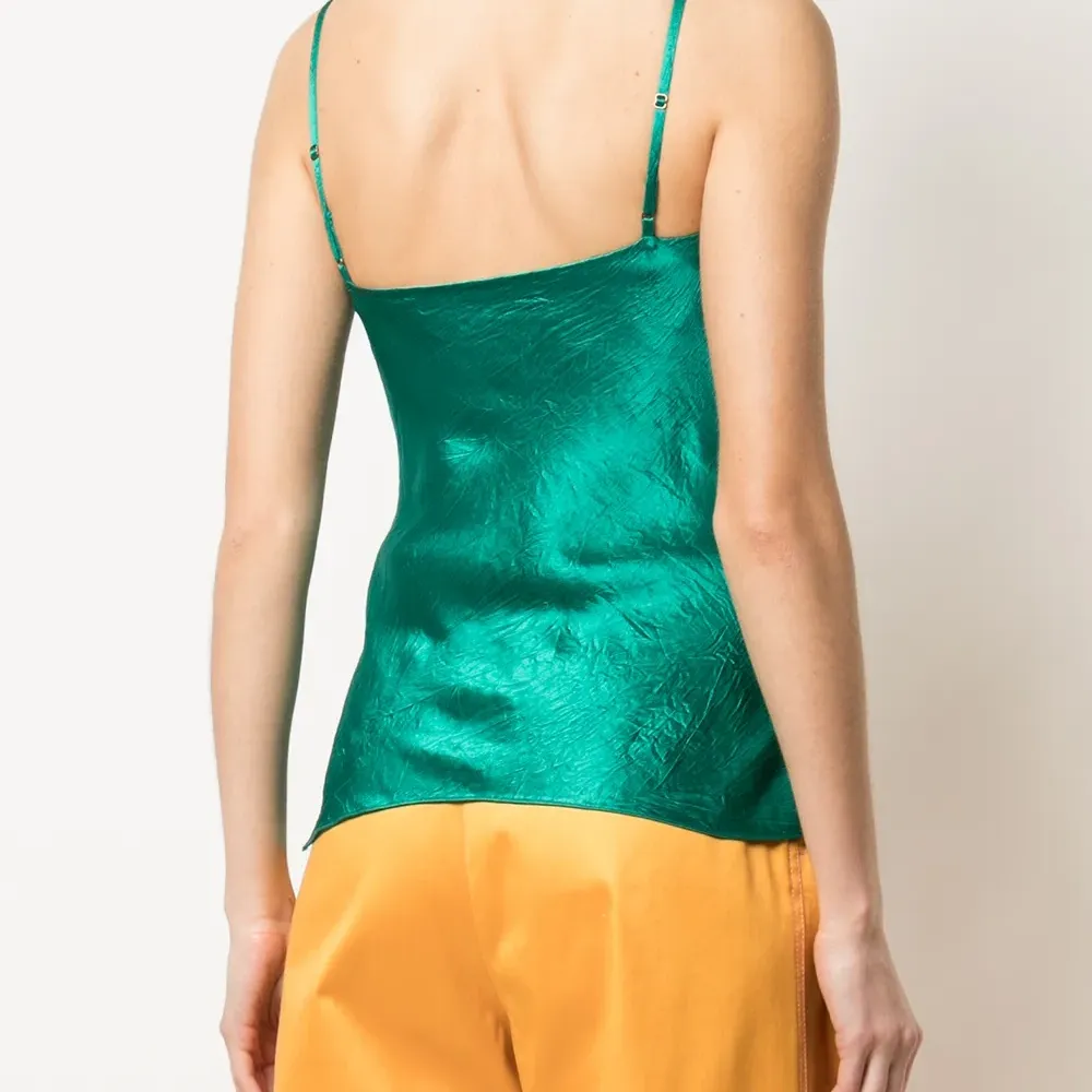 Топ Amira на бретелях с жатым эффектом