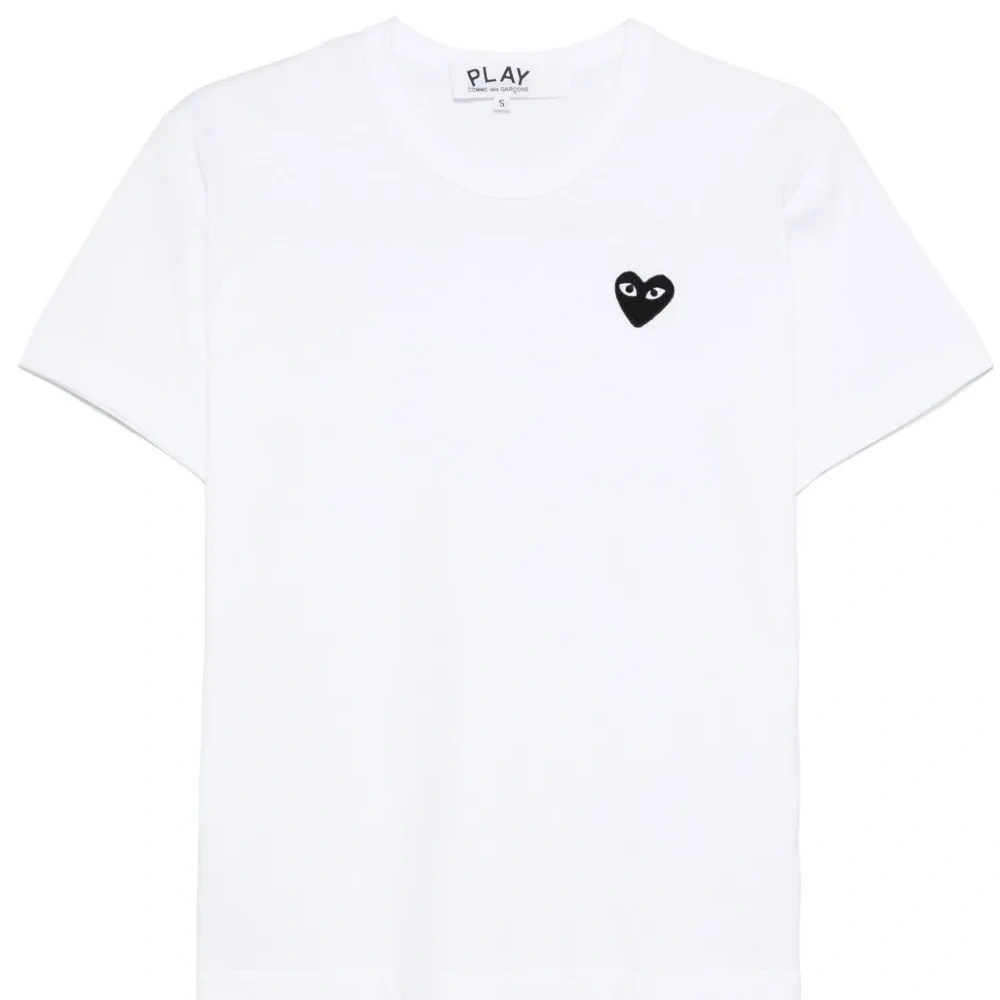 Футболка с нашивкой