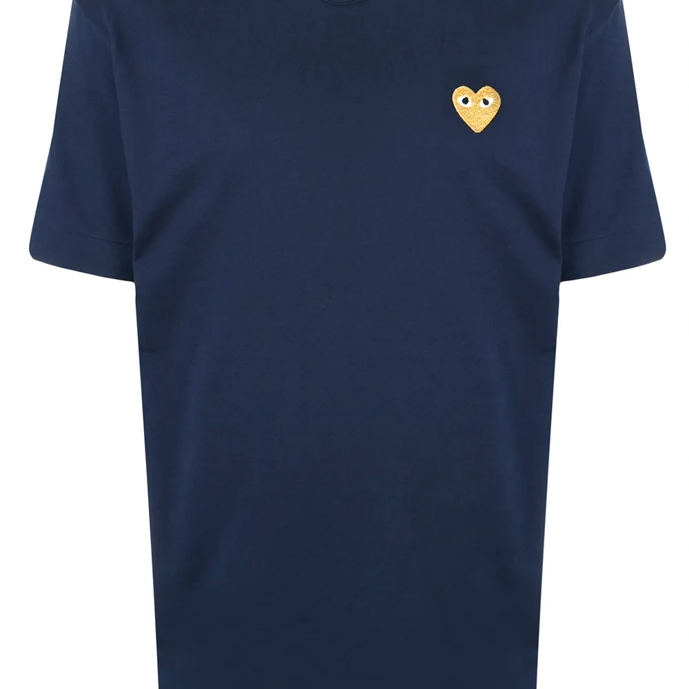 Футболка с вышитым логотипом