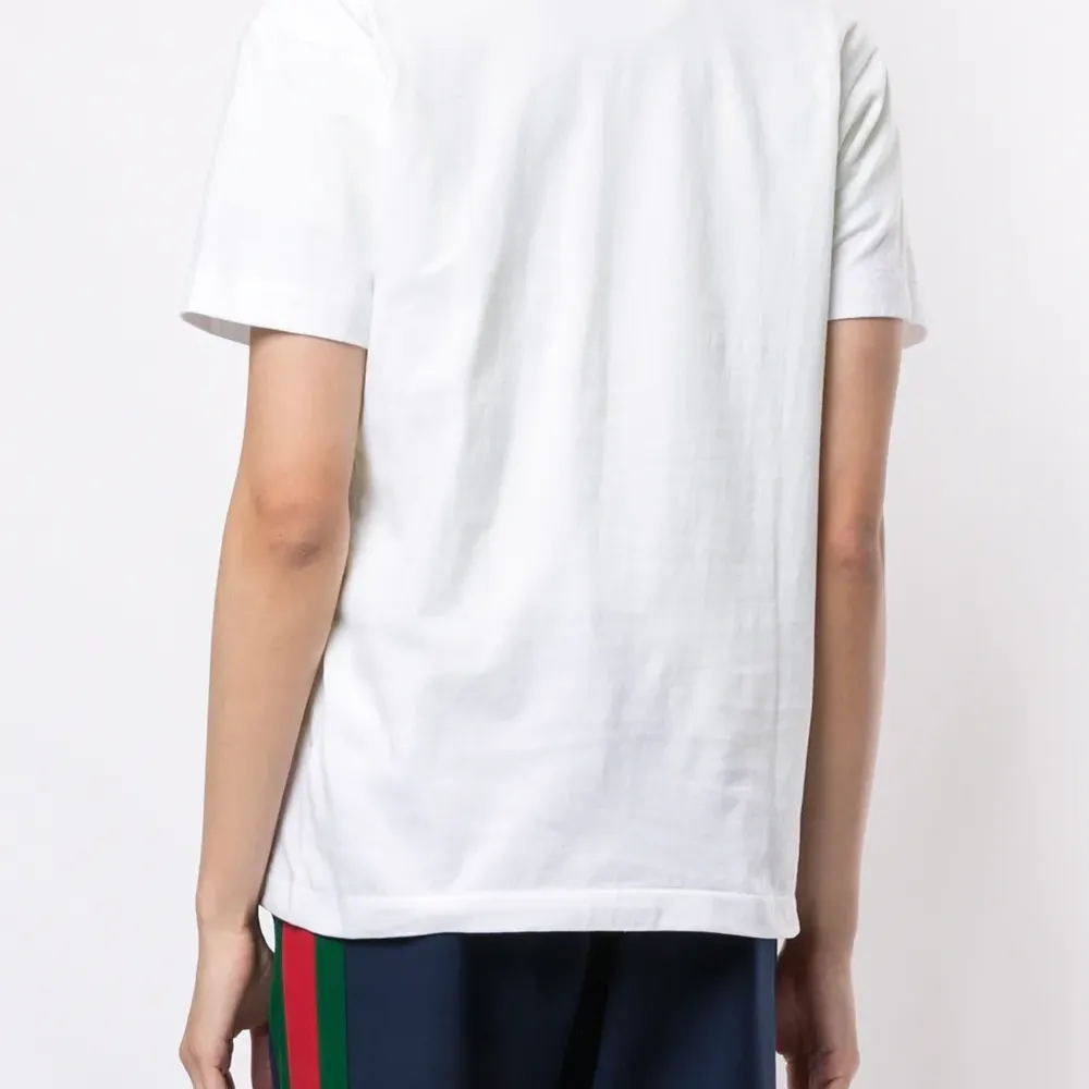 Футболка с логотипом