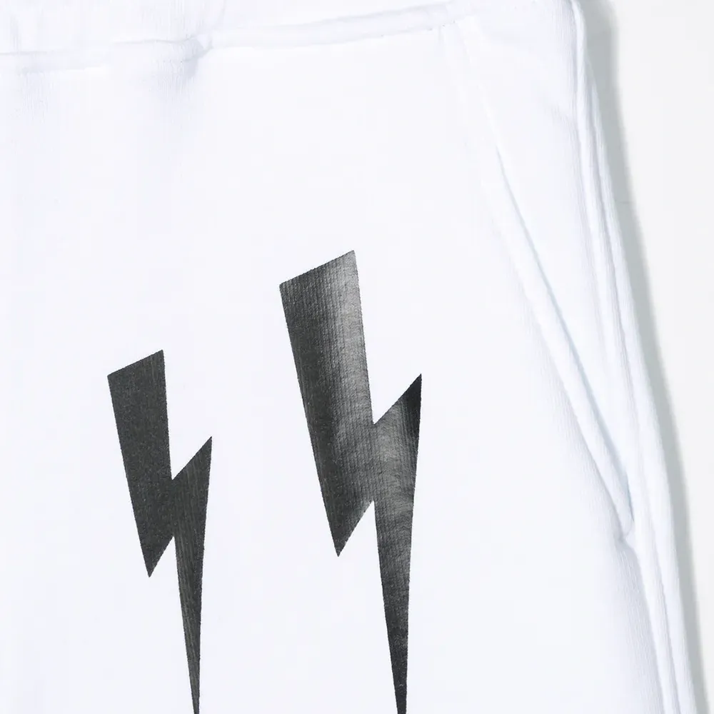 спортивные шорты с логотипом