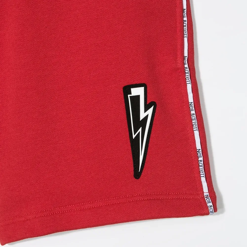 спортивные шорты с логотипом