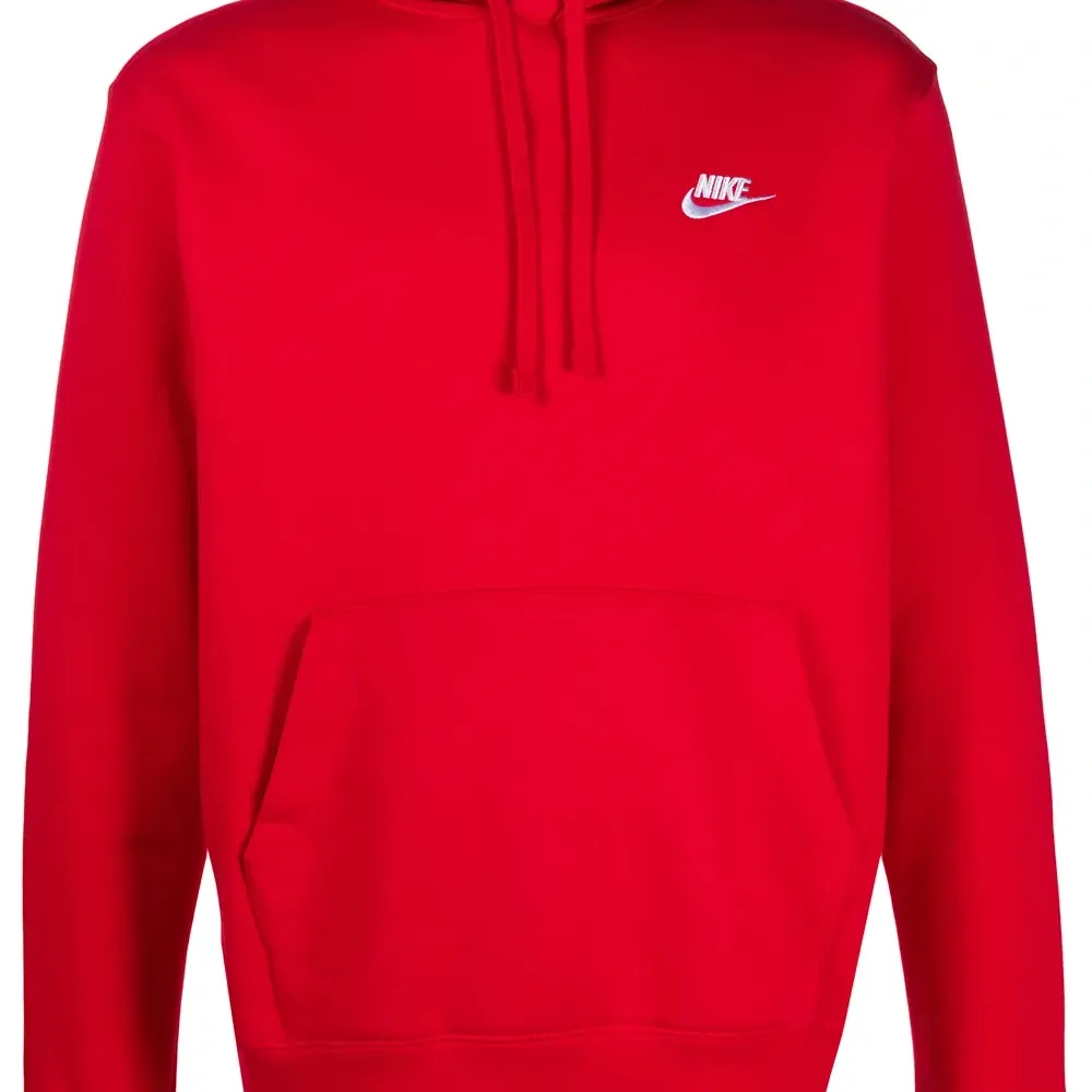 Худи с вышитым логотипом Худи с вышитым логотипом