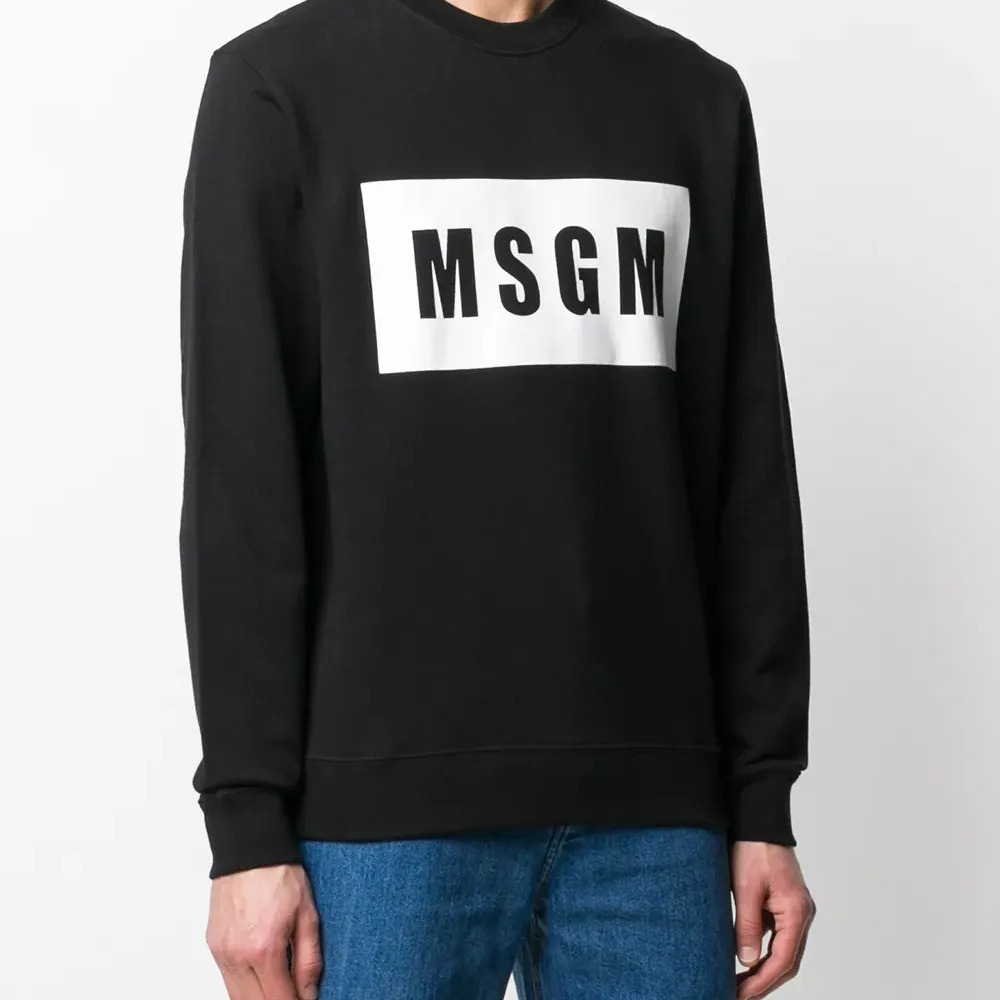 Толстовка с логотипом