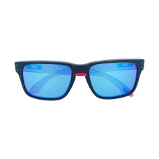 солнцезащитные очки в квадратной оправе с затемненными линзами