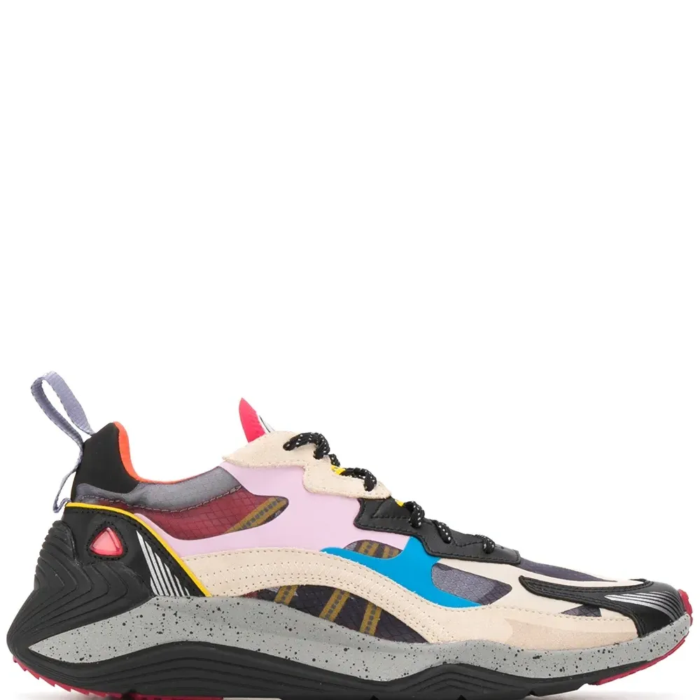 кроссовки с контрастными вставками