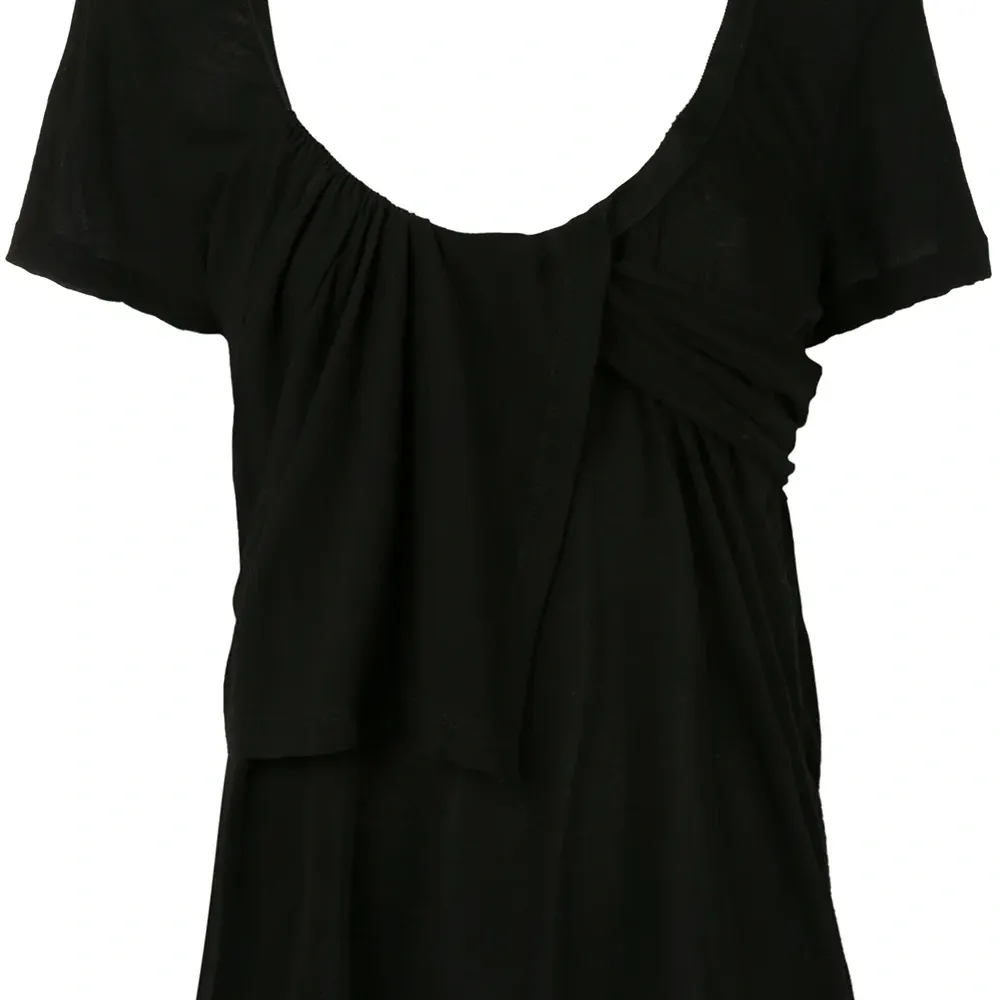 многослойная футболка с U-образным вырезом