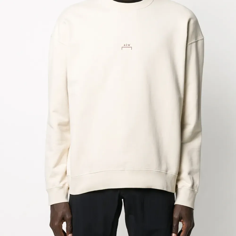 толстовка с логотипом