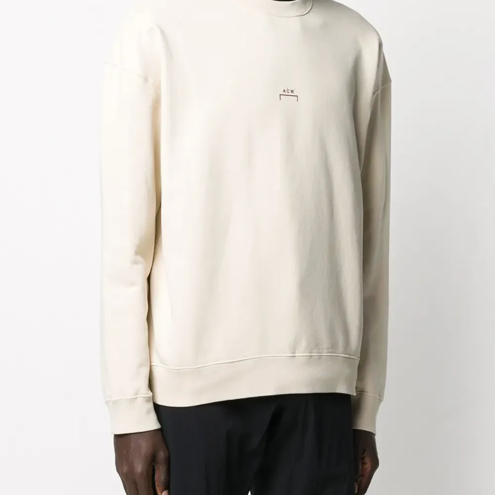 толстовка с логотипом