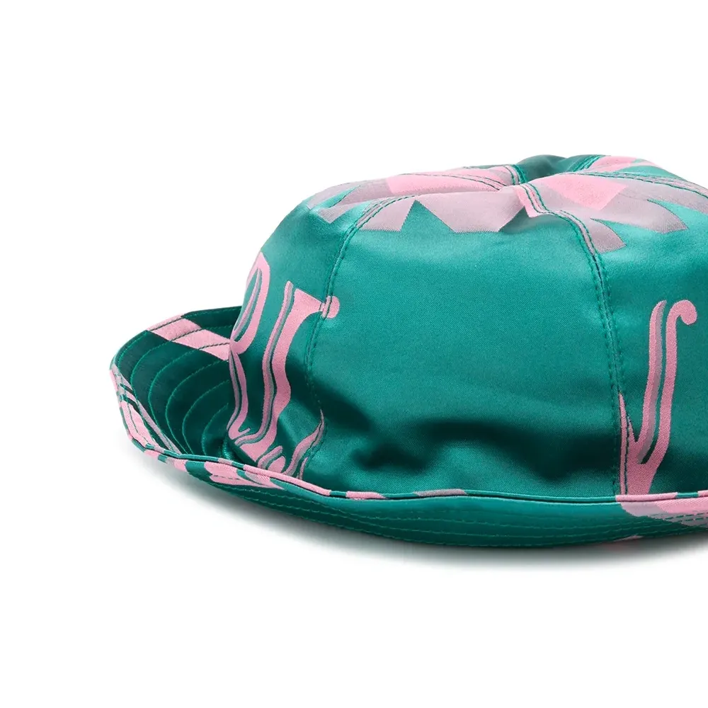 панама с логотипом