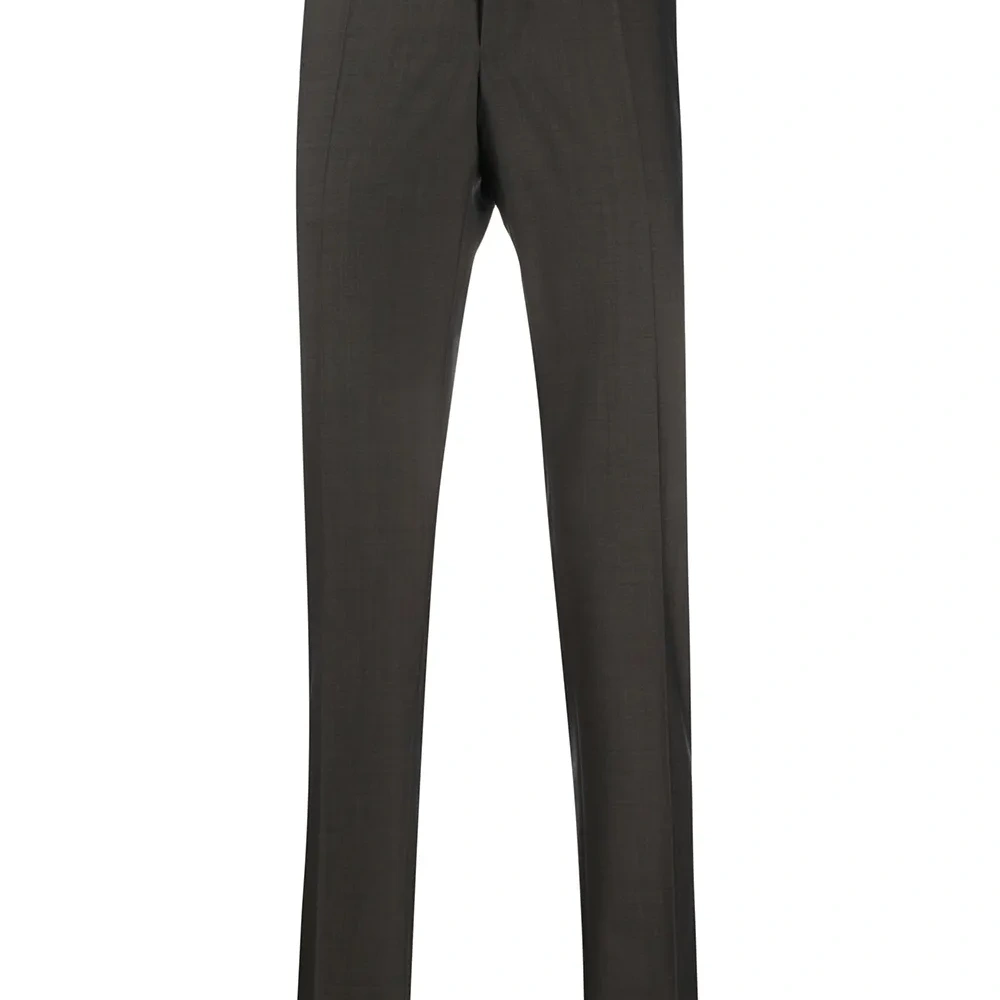 Брюки кроя слим