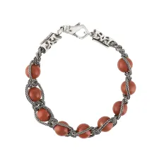 Браслет-цепочка с бусинами