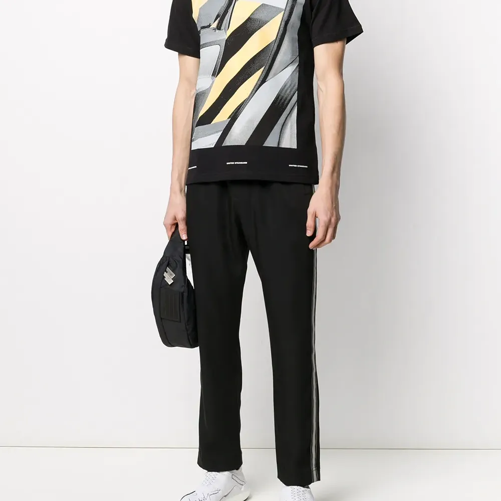 Футболка с принтом